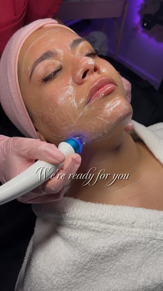 Soin HydraFacial en cours